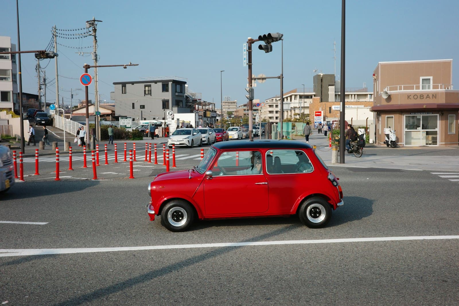 Alltagstauglich? Der Classic Mini als tägliches Auto, Titelbild