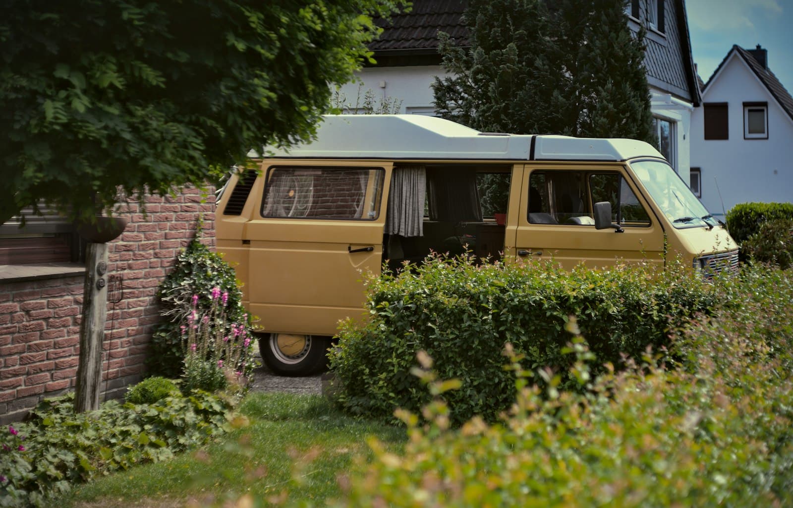Westfalia-Ausbauten im Überblick: Campingbox, Berlin, Helsinki, Joker, California, Titelbild
