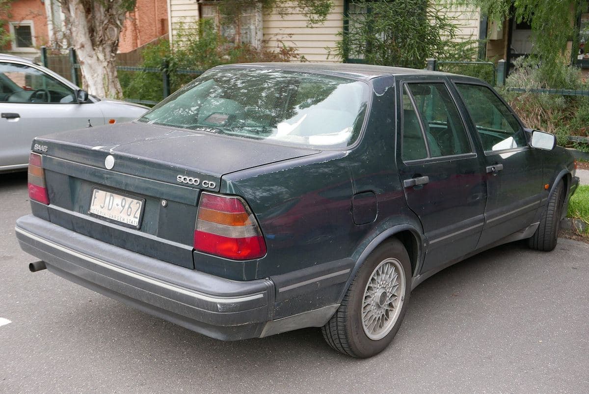 Saab 9000 als Limousine