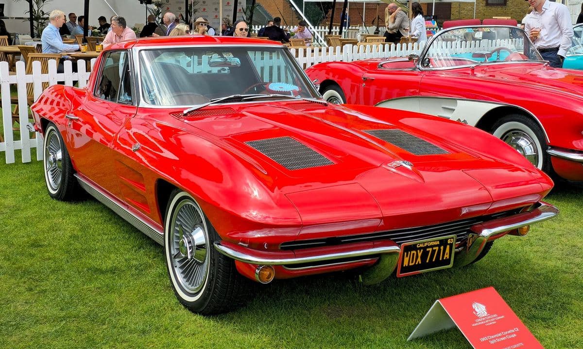 Chevrolet Corvette C2 als Coupé