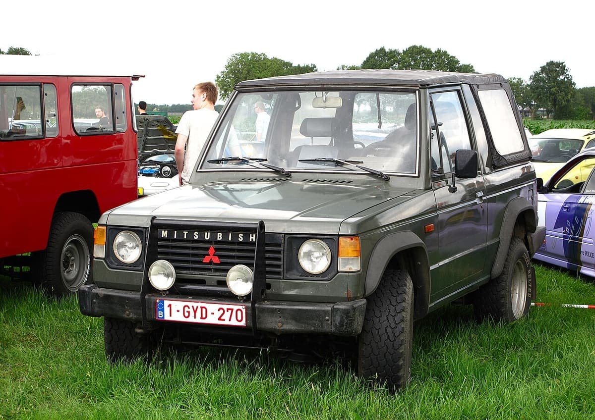 Pajero I, Titelbild