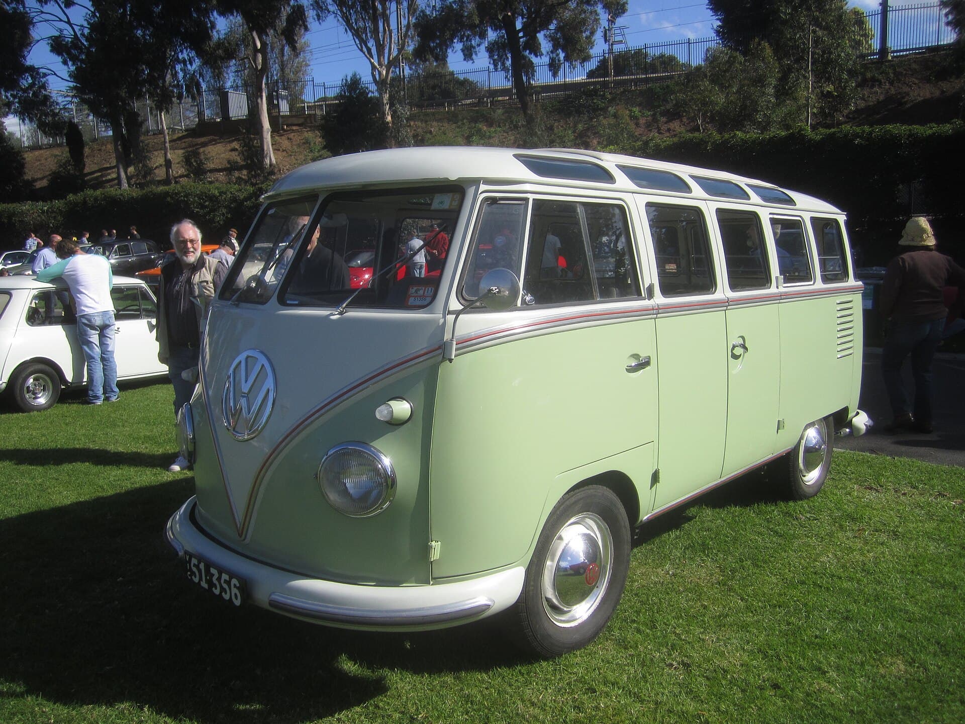 Geschichte des VW-Busses, 1/3: von einer Skizze zum Weltauto Geschichte des VW-Busses, 1/3: von einer Skizze zum Weltauto, Titelbild