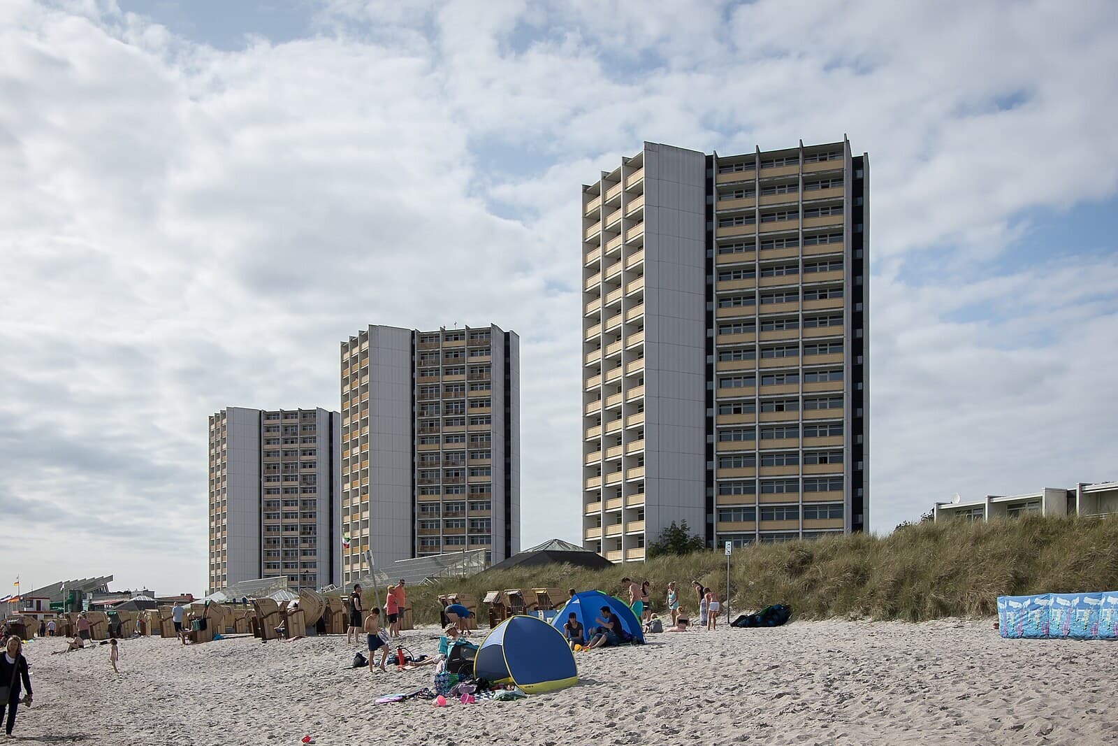 Midsummer Bulli Festival, 3/4: Der Abschied vom Südstrand Midsummer Bulli Festival, 3/4: Der Abschied vom Südstrand, Titelbild