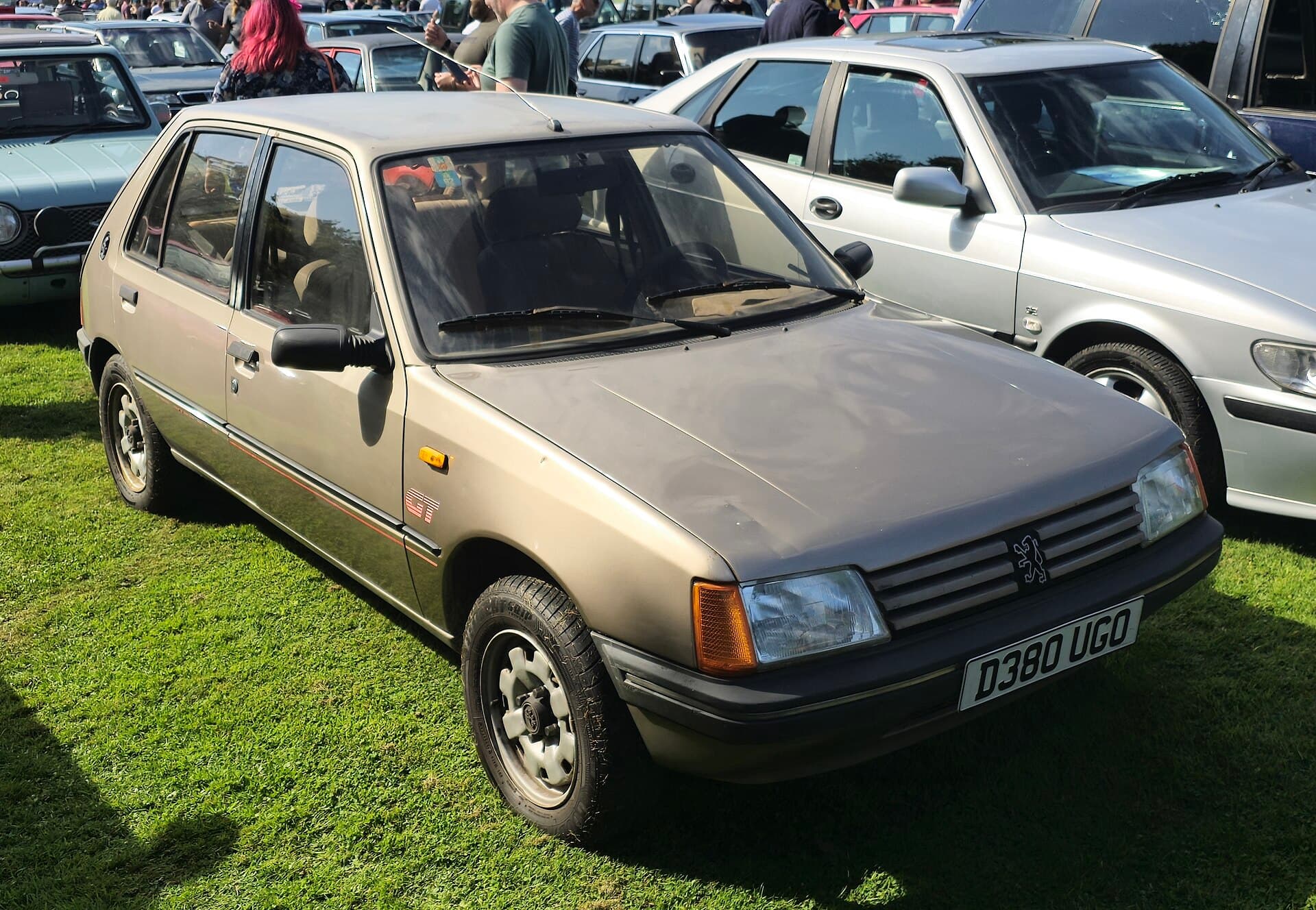 Der 205: Gérard Welters Form, der Kleinwagen, der Peugeot rettete. Ein Peugeot 205