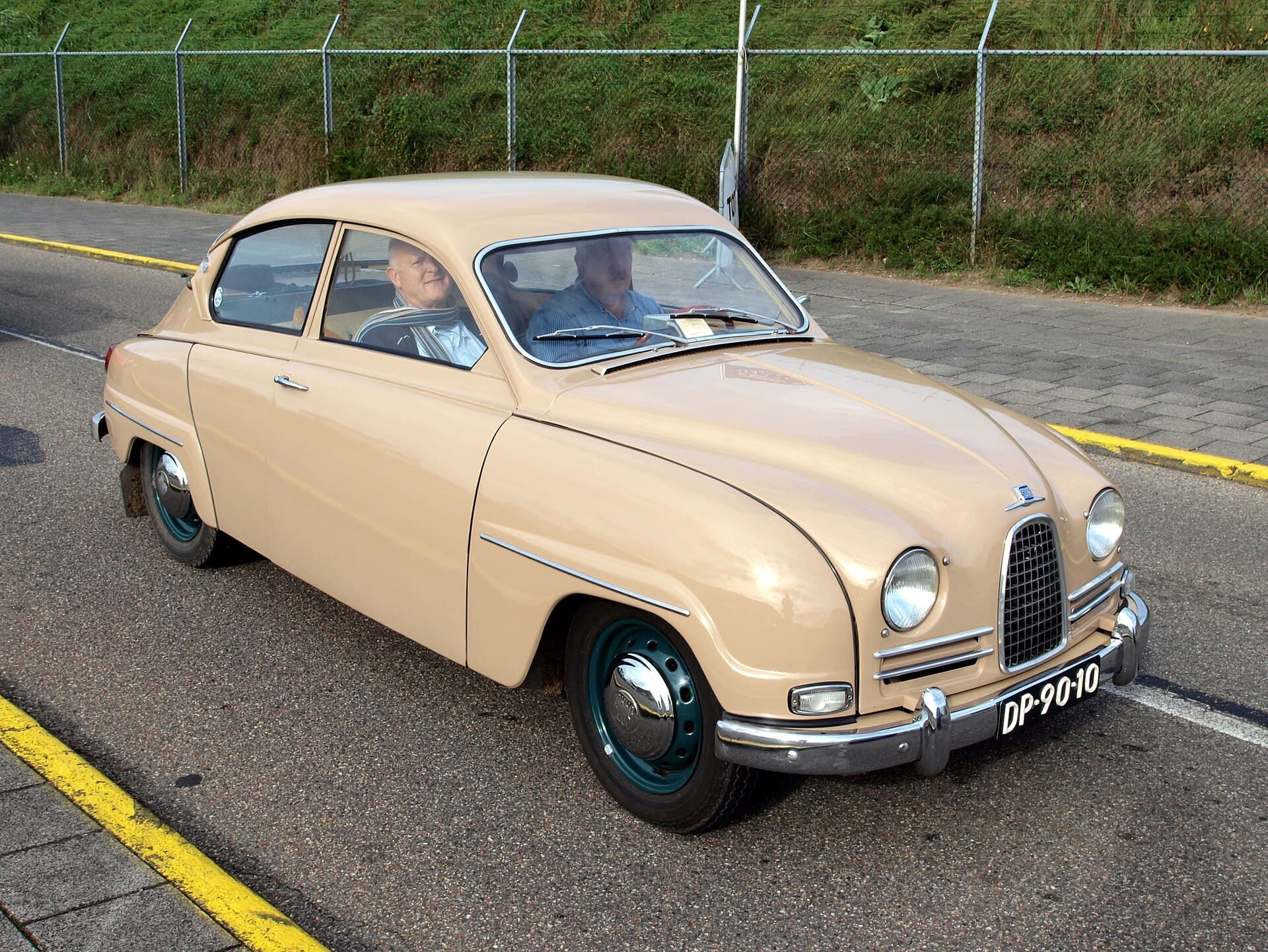 Der 96: die Form aus dem Windkanal, Frontantrieb, der Schwede aus Trollhättan. Ein Saab 96