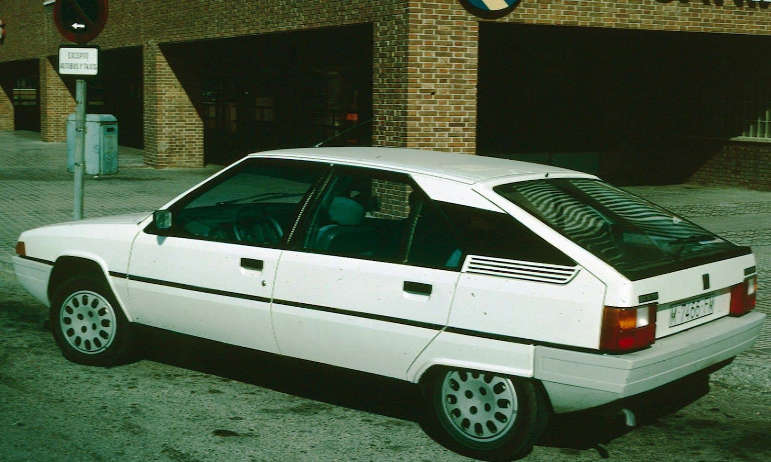 Citroën BX: Gandinis Kante auf Hydropneumatik (1982–1994) Citroën BX: Gandinis Kante auf Hydropneumatik (1982–1994), Bild zum Zitat