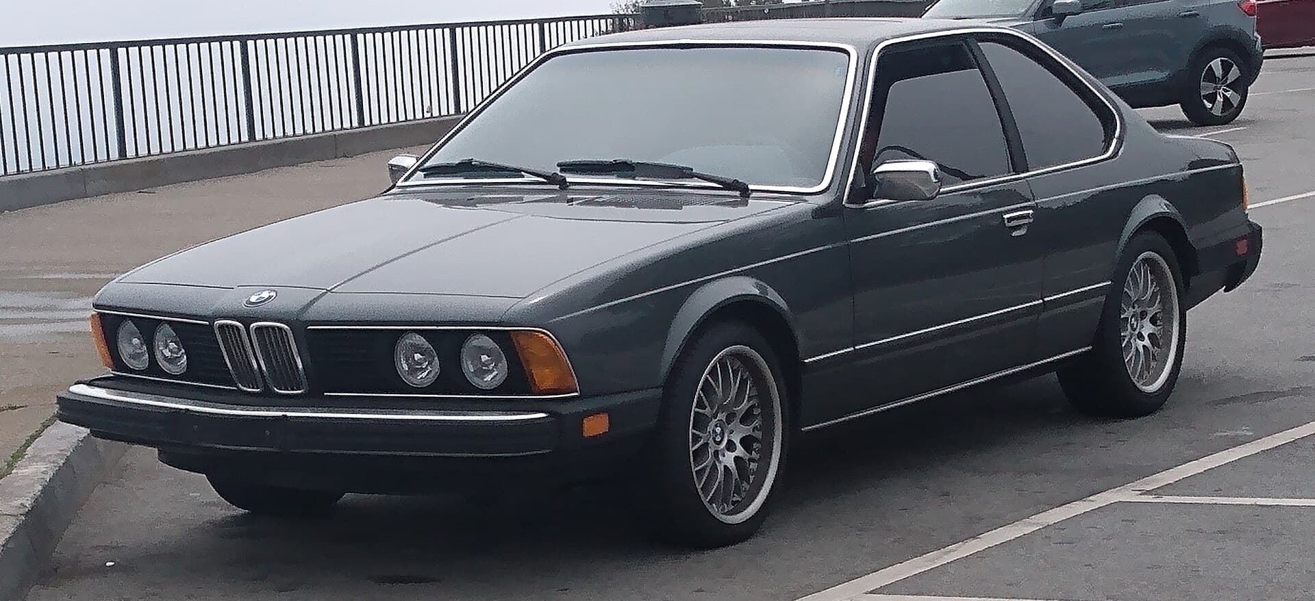 Der E24: die Haifischnase, das lange Dach, das Coupé der Achtziger. Ein BMW 6er E24