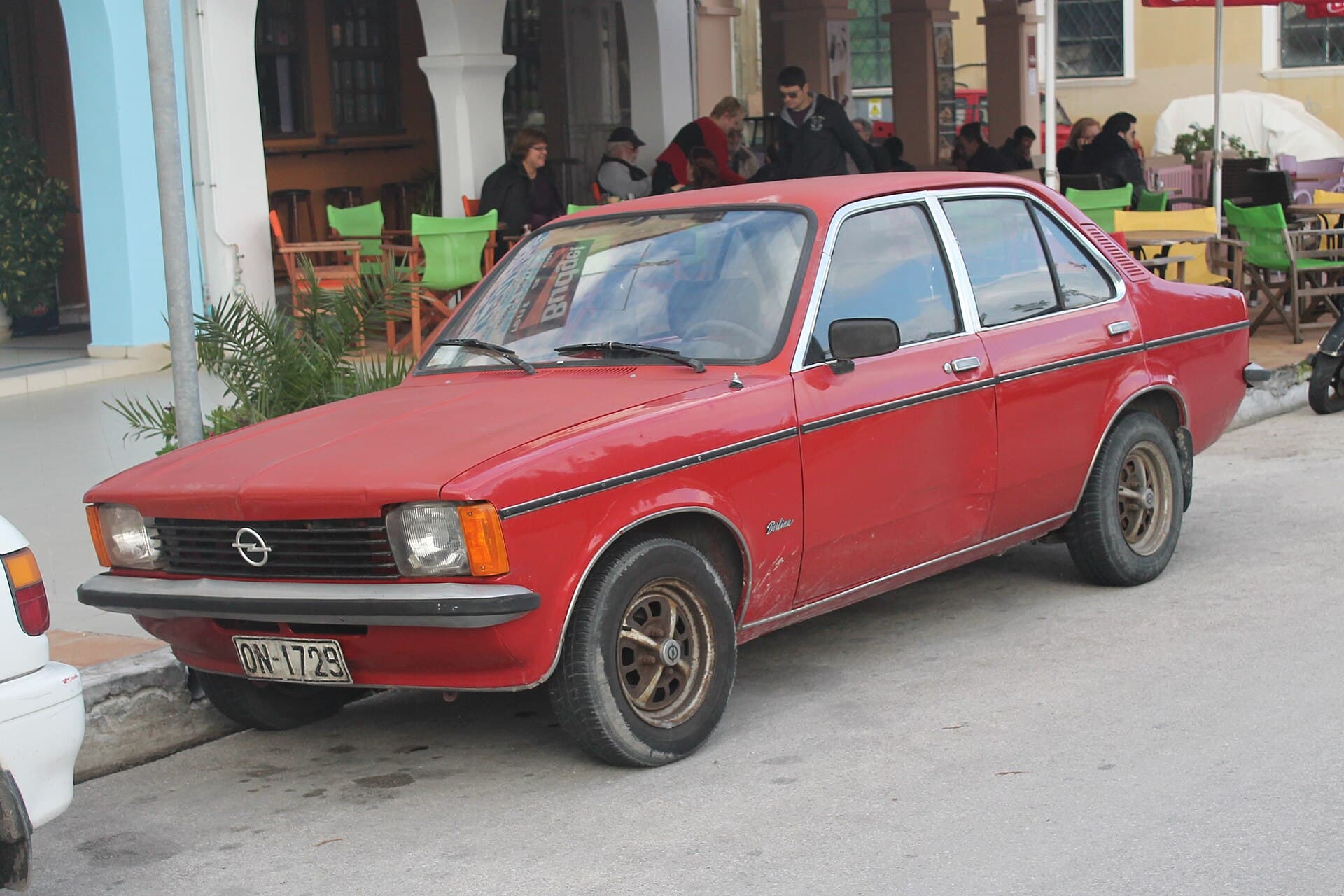 Der Kadett C: Heckantrieb, klare Kanten, das Auto der Siebziger aus Bochum. Ein Opel Kadett C