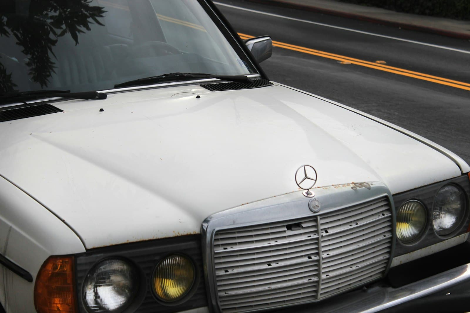 Alltagstauglich? Der Mercedes W 123 als tägliches Auto Alltagstauglich? Der Mercedes W 123 als tägliches Auto, Titelbild