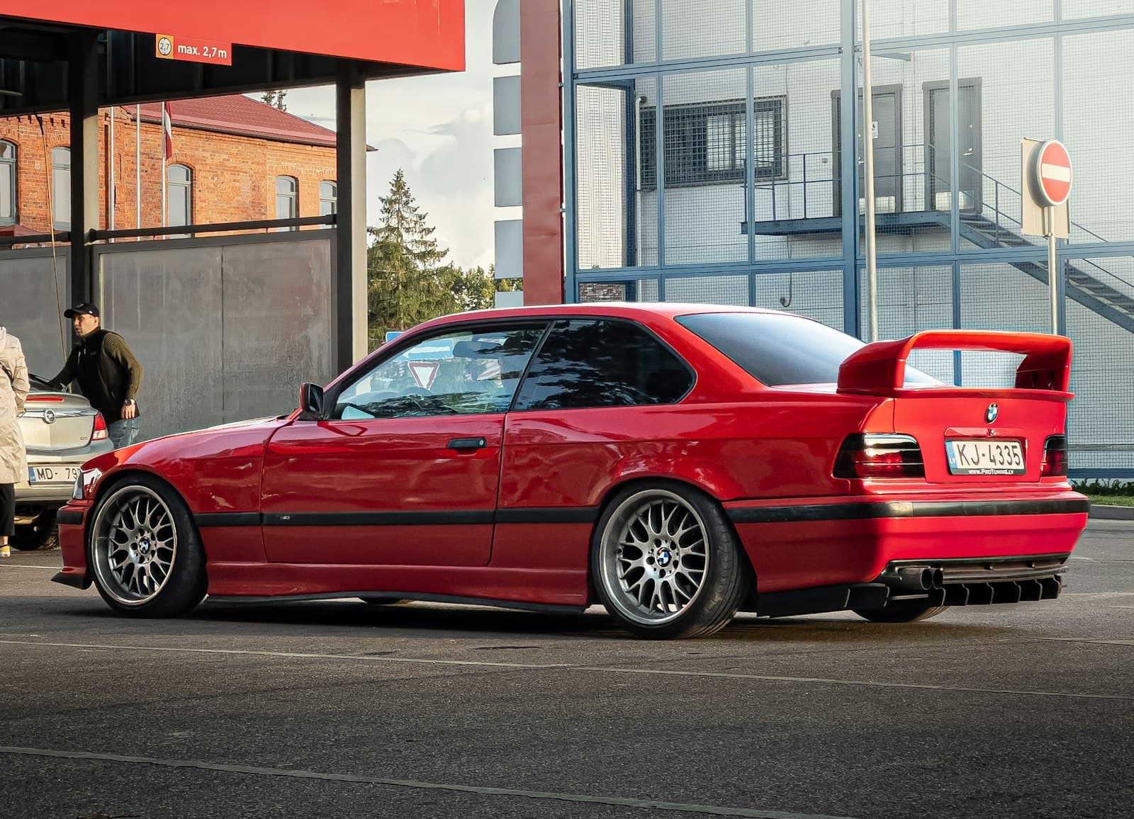 BMW E36 kaufen: Worauf man beim 3er der Neunziger achtet BMW E36 kaufen: Worauf man beim 3er der Neunziger achtet, Titelbild
