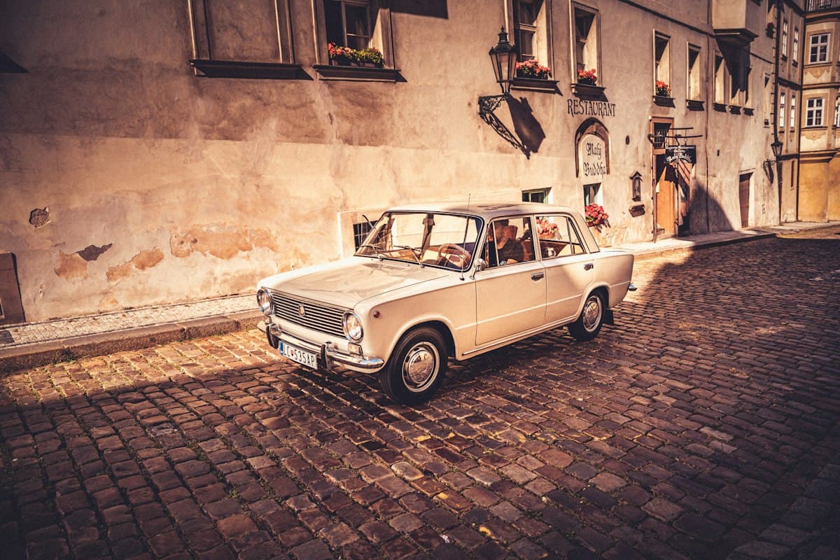 Lada 2101: Der Fiat 124, der Sibirien überstand (1970–2012) Lada 2101: Der Fiat 124, der Sibirien überstand (1970–2012), Bild zum Zitat