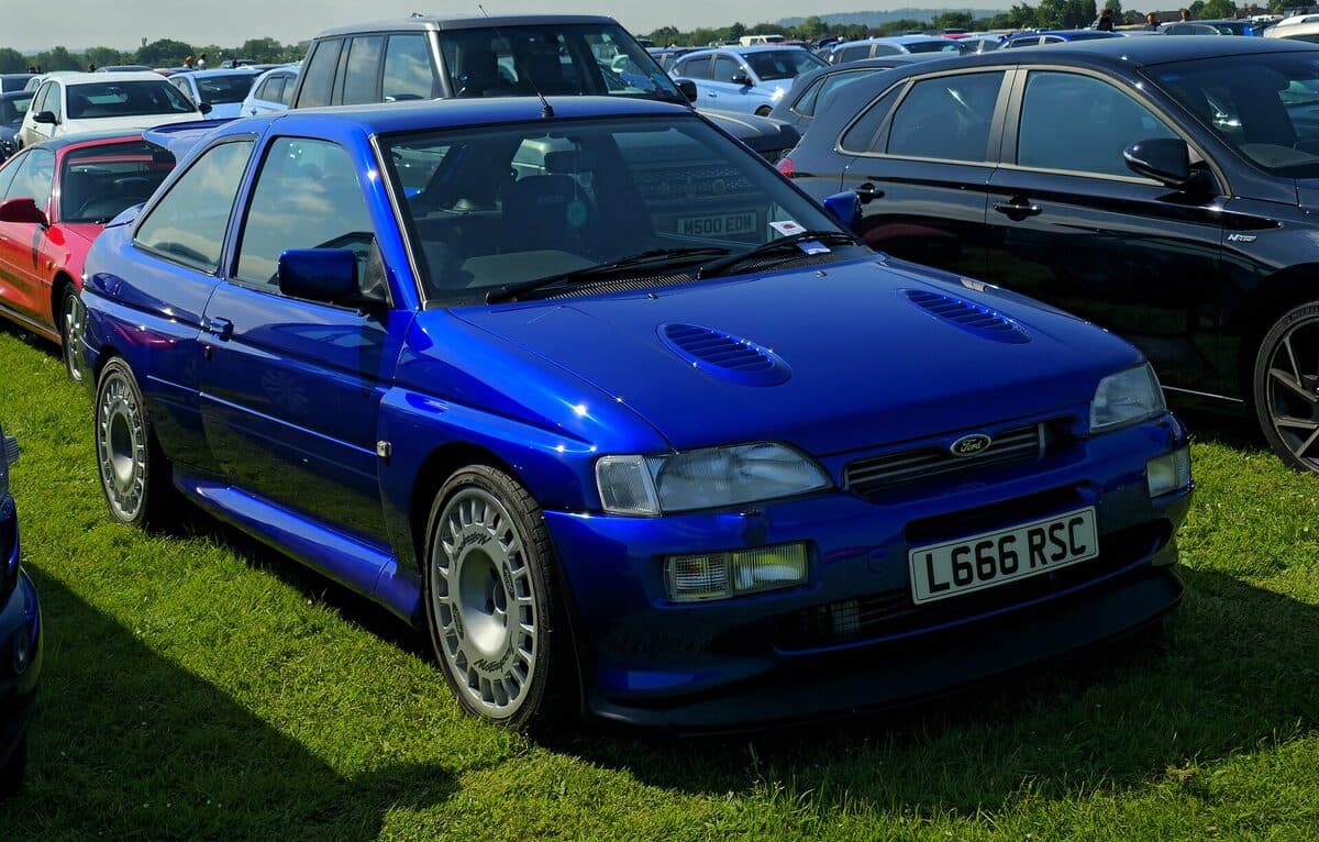 Ford Escort RS Cosworth Ford Escort RS Cosworth, Modellporträt