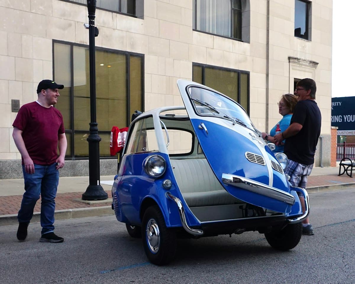 BMW Isetta: Das Motocoupé, das BMW gerettet hat (1955–1962) BMW Isetta: Das Motocoupé, das BMW gerettet hat (1955–1962), Bild zum Zitat