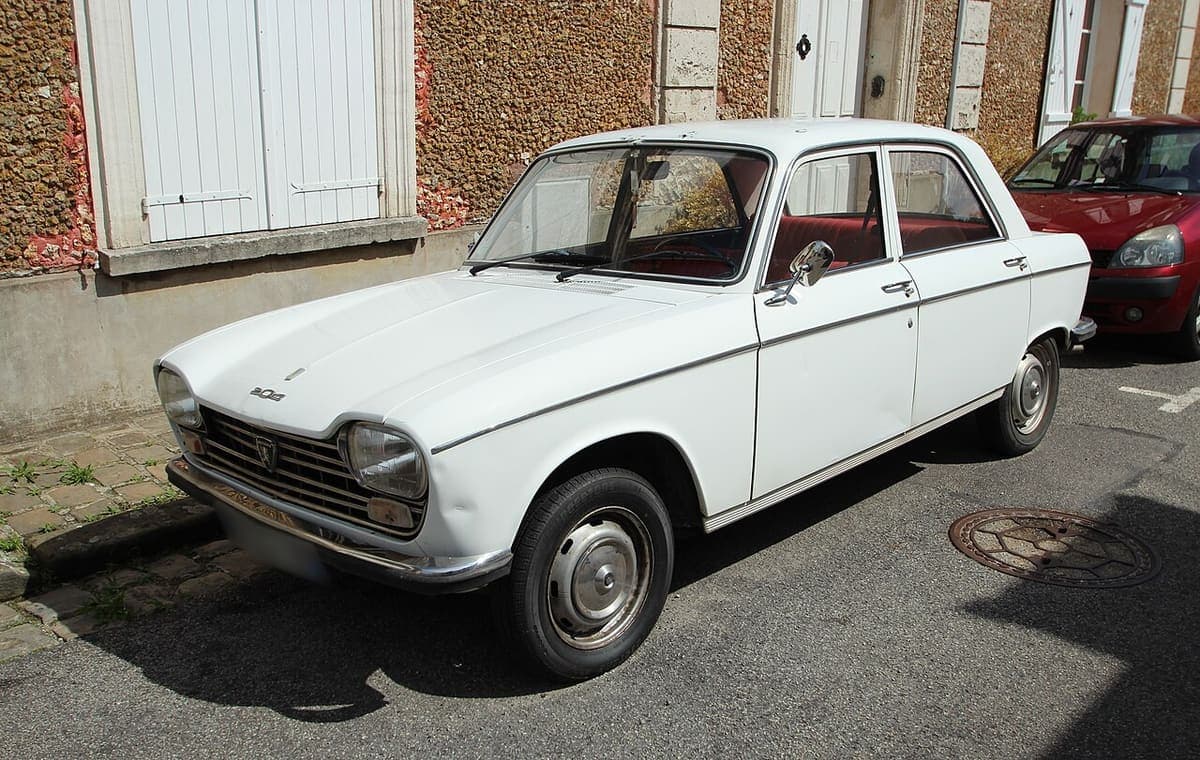 Peugeot 204 als Limousine Peugeot 204 als Limousine