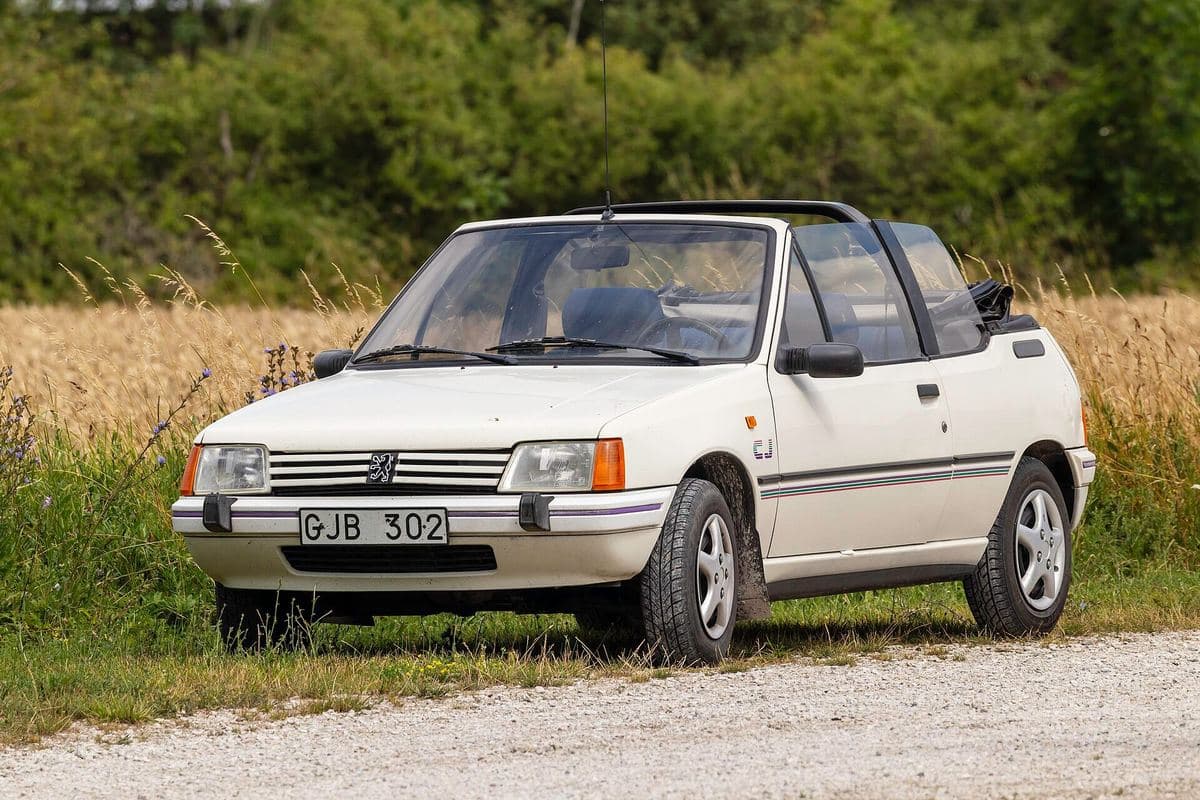 Peugeot 205 als Cabriolet Peugeot 205 als Cabriolet