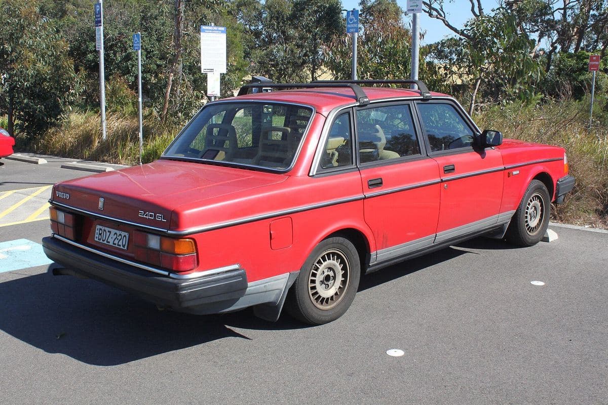 Volvo 240 als Limousine Volvo 240 als Limousine