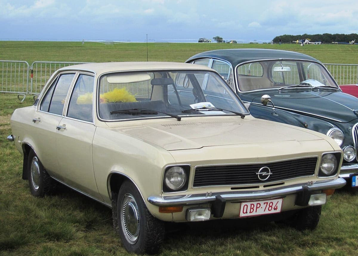 Opel Ascona A als Limousine Opel Ascona A als Limousine