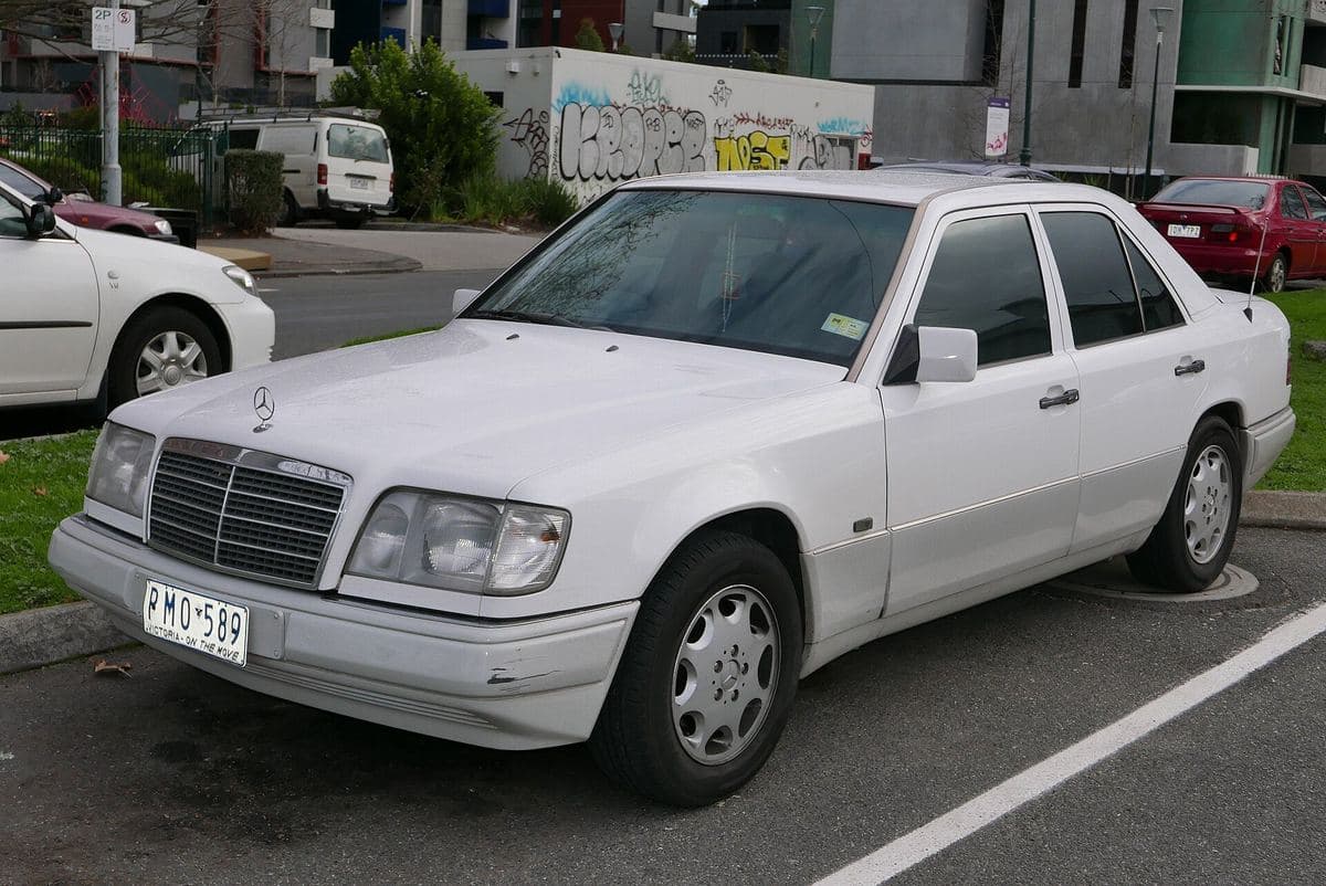 Mercedes-Benz W124 als Limousine Mercedes-Benz W124 als Limousine