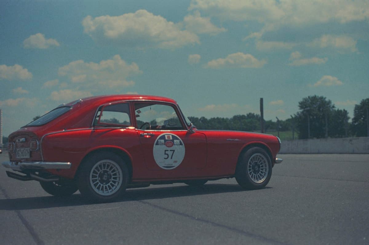 Honda S800: Der Sportwagen mit Motorradgenen (1966–1970) Honda S800: Der Sportwagen mit Motorradgenen (1966–1970), Bild zum Zitat